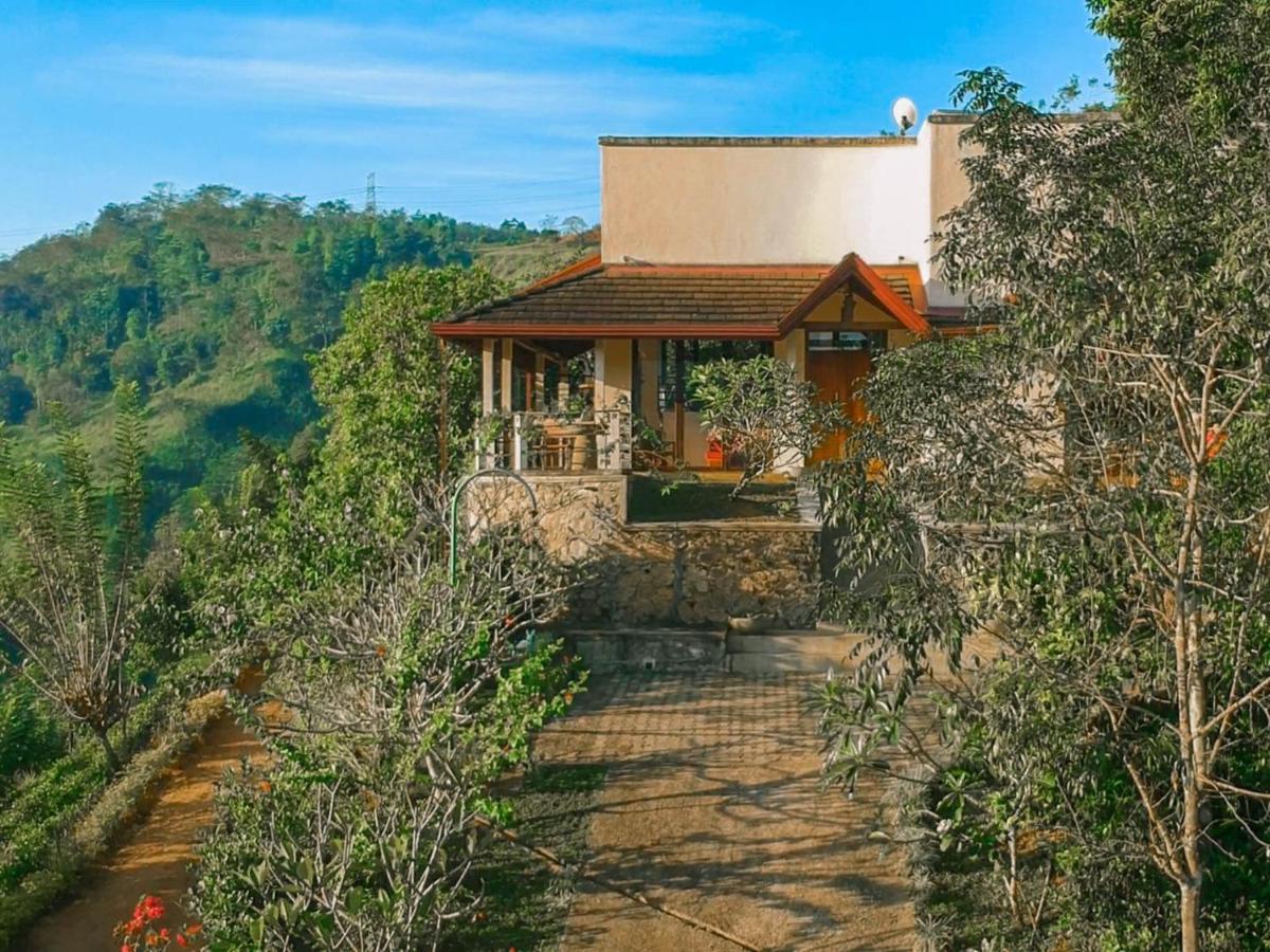 Aqua Exotica Wellness Retreat Hotel Gampola Buitenkant foto